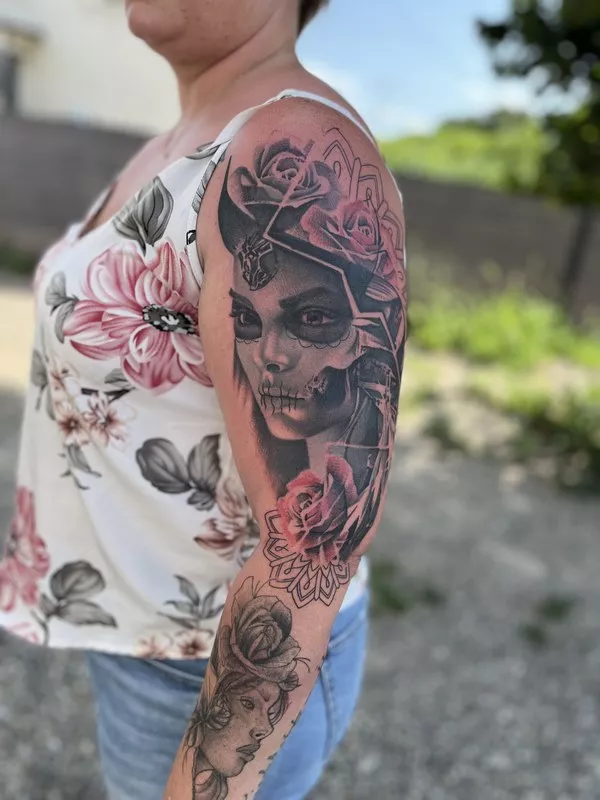 Création de tatouage réaliste , Thillot, Taïga Zore Art Tattoo