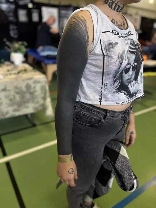 Création de tatouage full black , Thillot, Taïga Zore Art Tattoo