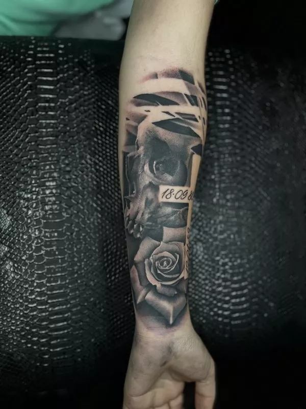 Création de tatouage réaliste , Thillot, Taïga Zore Art Tattoo