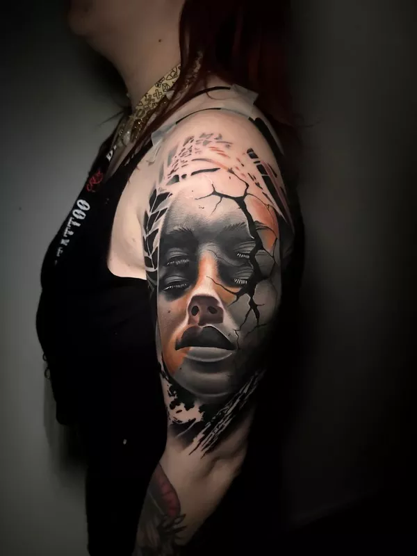 Création de tatouage réaliste , Thillot, Taïga Zore Art Tattoo
