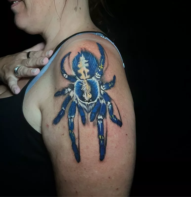 Création de tatouage réaliste , Thillot, Taïga Zore Art Tattoo