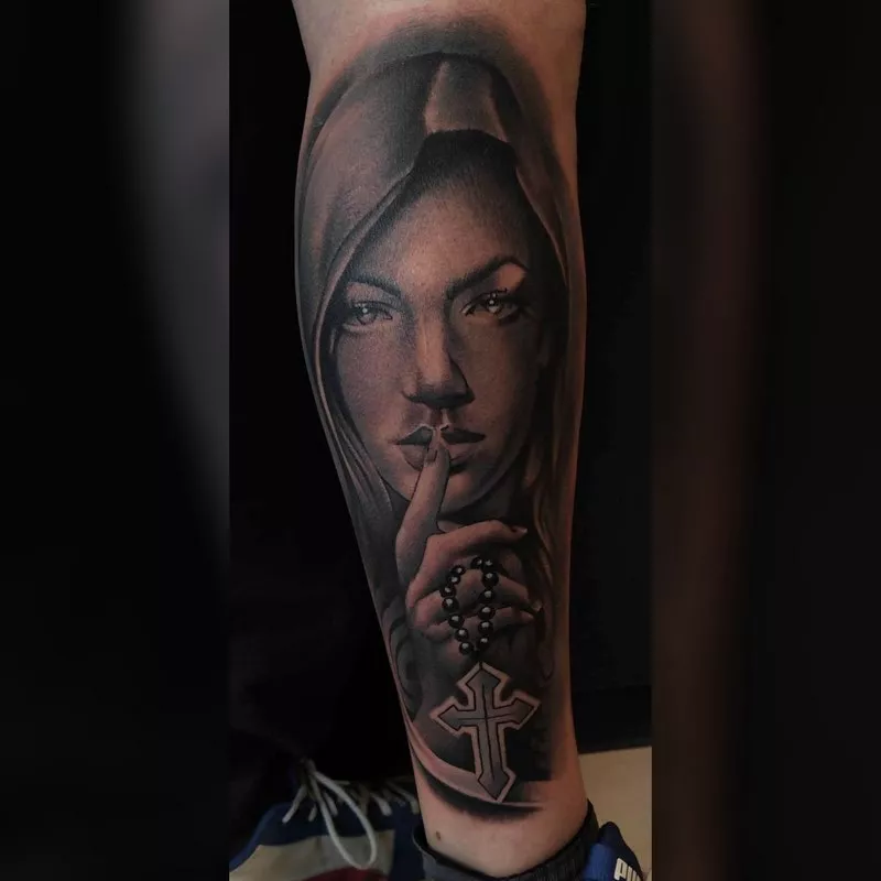 Création de tatouage réaliste , Thillot, Taïga Zore Art Tattoo